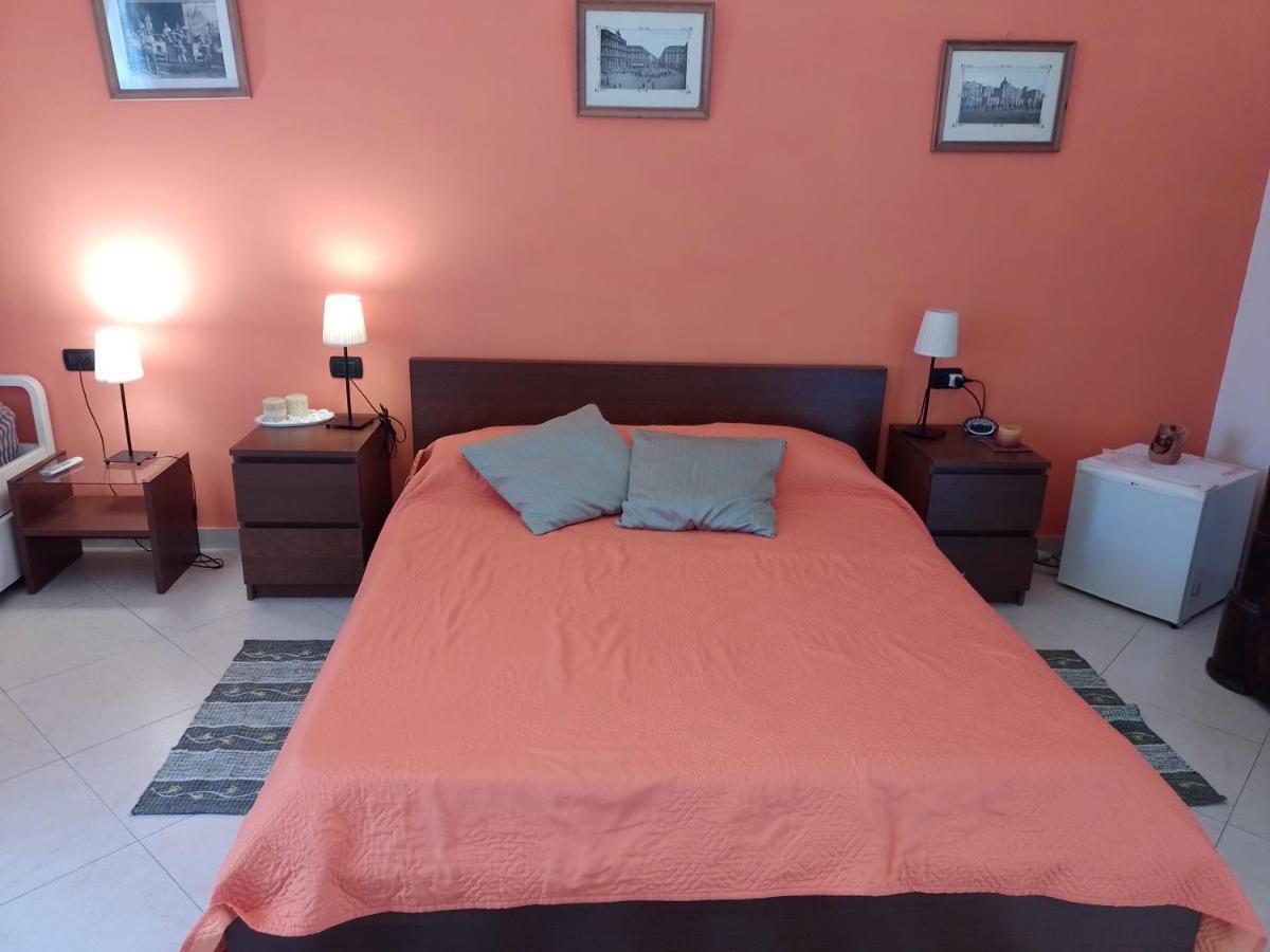 B&B Cupole E Campanili 나폴리 외부 사진